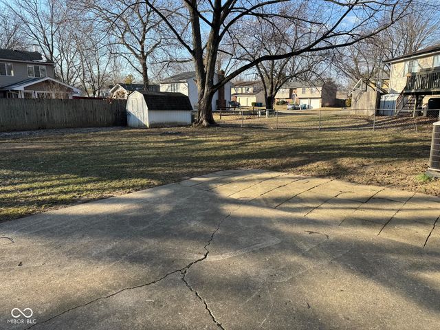 7607 Home Drive, Fishers, IN 46038