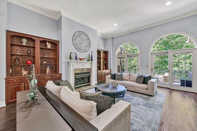 7395 Starlight LN, Boones Mill, VA 24065
