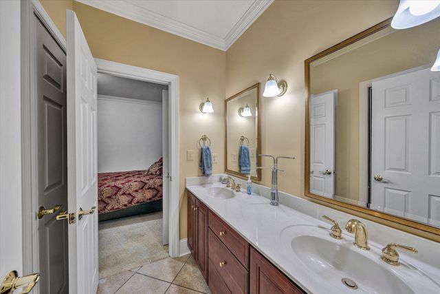 7395 Starlight LN, Boones Mill, VA 24065