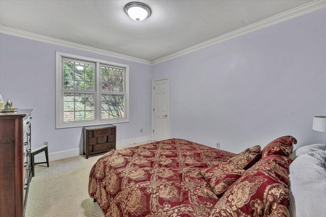 7395 Starlight LN, Boones Mill, VA 24065