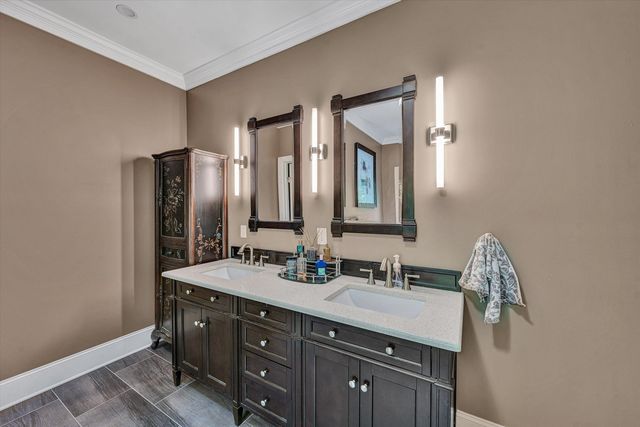 7395 Starlight LN, Boones Mill, VA 24065