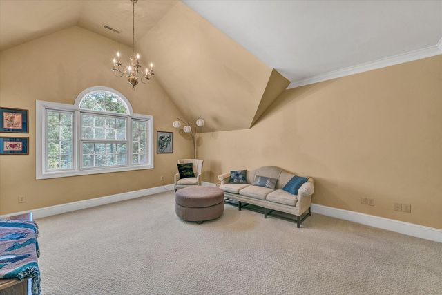7395 Starlight LN, Boones Mill, VA 24065