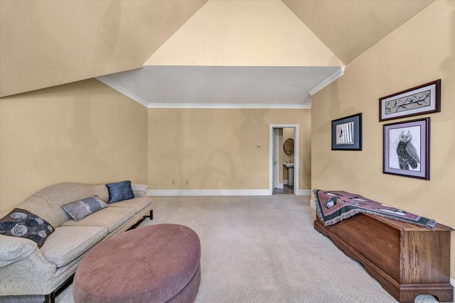 7395 Starlight LN, Boones Mill, VA 24065
