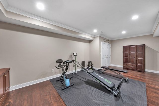 7395 Starlight LN, Boones Mill, VA 24065