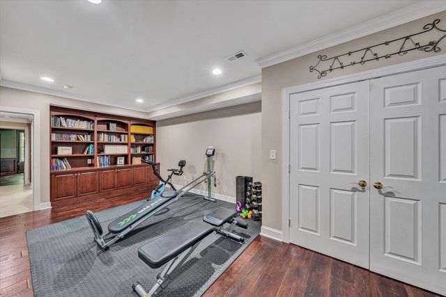 7395 Starlight LN, Boones Mill, VA 24065
