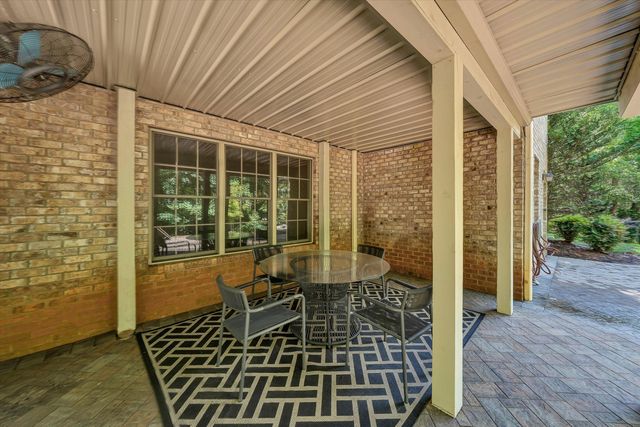 7395 Starlight LN, Boones Mill, VA 24065