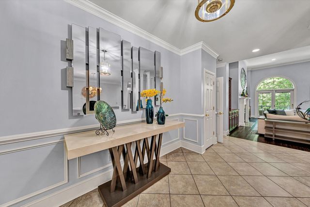 7395 Starlight LN, Boones Mill, VA 24065