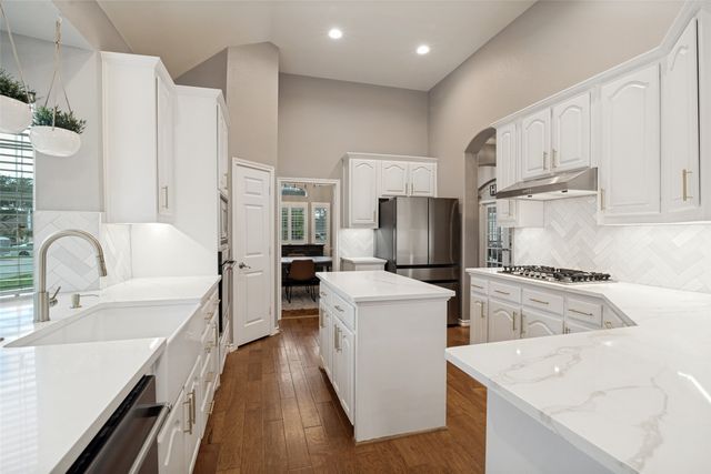 10413 Broadmoor Lane, Rowlett, TX 75089