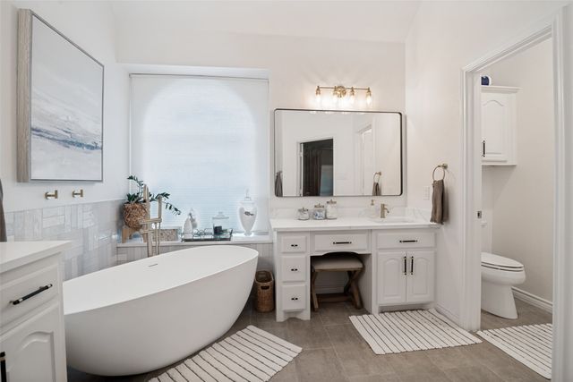 10413 Broadmoor Lane, Rowlett, TX 75089