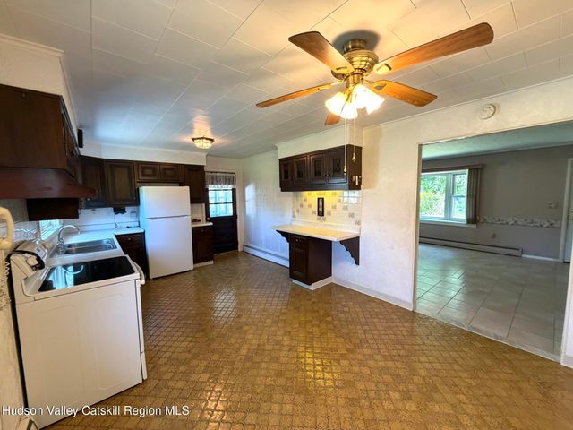 65 Ely Street, Coxsackie, NY 12051