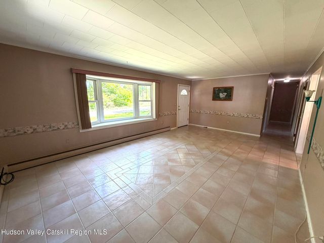 65 Ely Street, Coxsackie, NY 12051