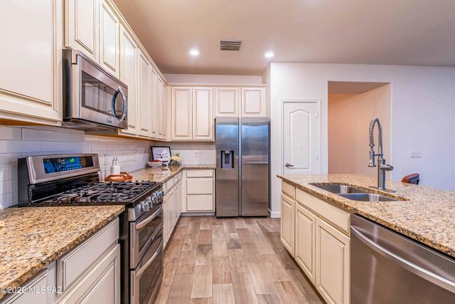 13533 N Vistoso Reserve Place, Oro Valley, AZ 85755