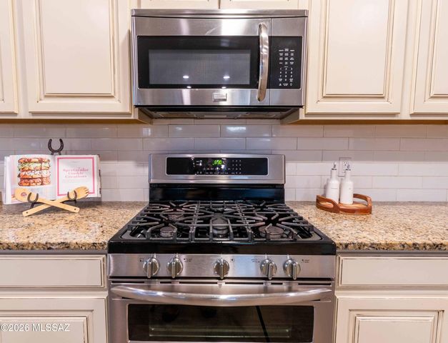 13533 N Vistoso Reserve Place, Oro Valley, AZ 85755