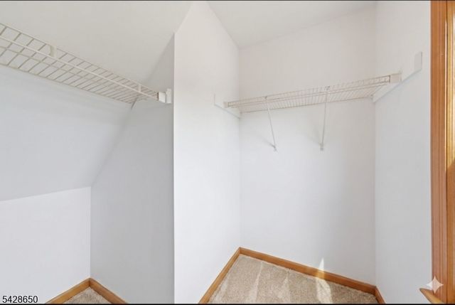 46 Warrenville Rd, Middlesex Boro, NJ 08846