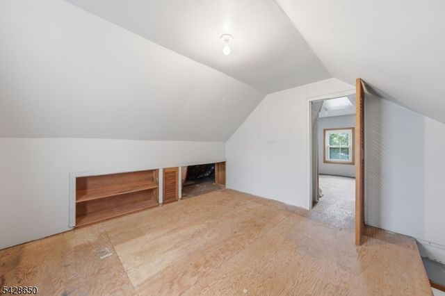 46 Warrenville Rd, Middlesex Boro, NJ 08846