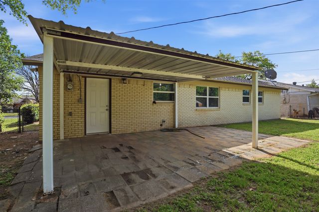 1812 Muse Street, Fort Worth, TX 76112