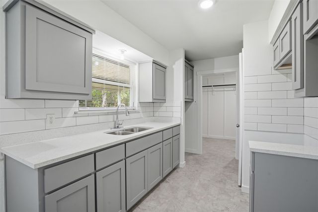 1812 Muse Street, Fort Worth, TX 76112