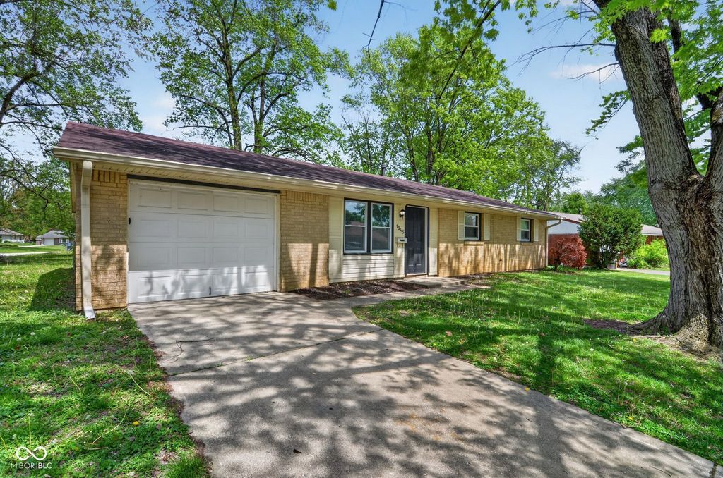 1945 Schwier Court, Indianapolis, IN 46229