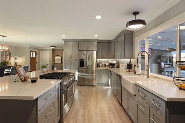 1132 Green Oaks Way, Lodi, CA 95240