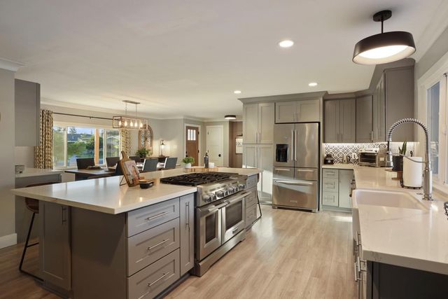 1132 Green Oaks Way, Lodi, CA 95240