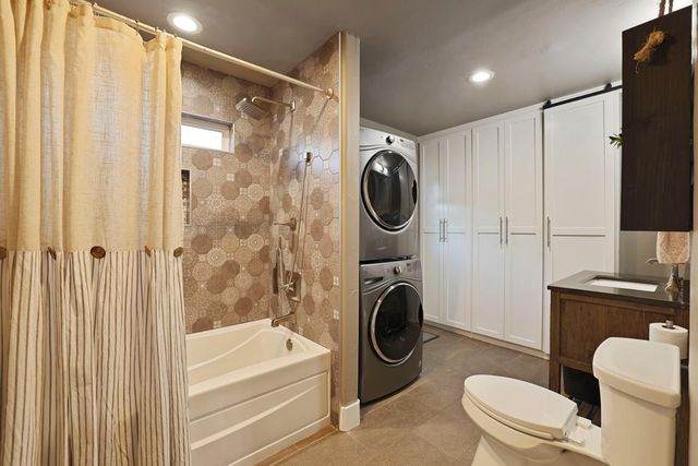 1132 Green Oaks Way, Lodi, CA 95240