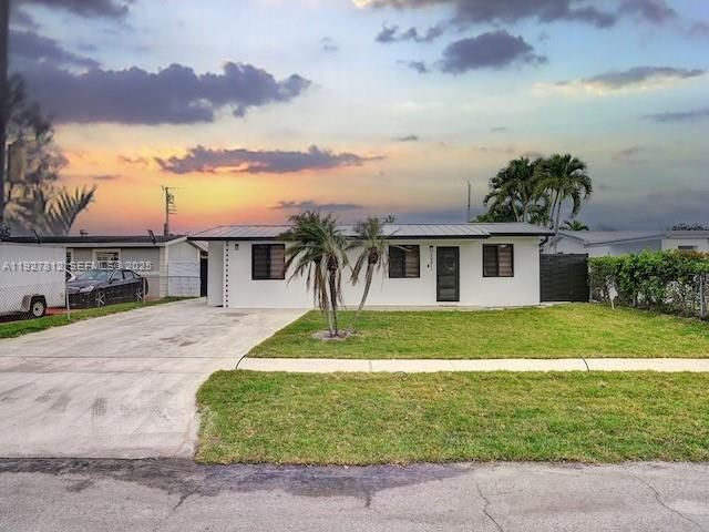 7881 Hope St, Hollywood, FL 33024