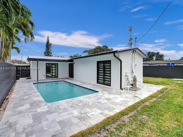 7881 Hope St, Hollywood, FL 33024