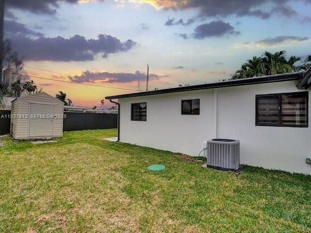 7881 Hope St, Hollywood, FL 33024