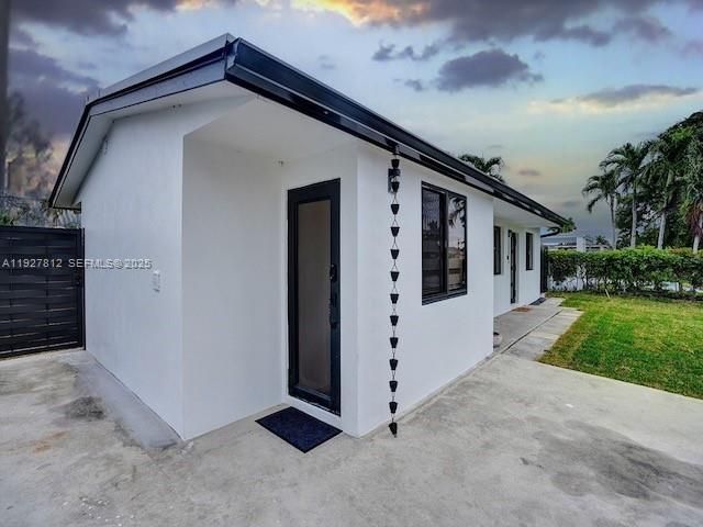 7881 Hope St, Hollywood, FL 33024