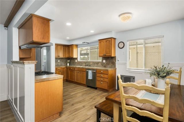 1136 E Rosewood Ave, Orange, CA 92866