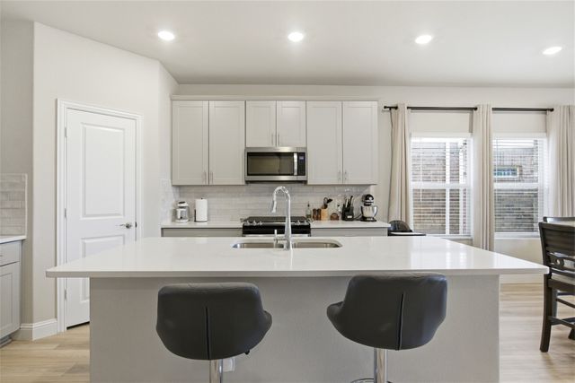 2351 Aspen Hill Drive, Forney, TX 75126