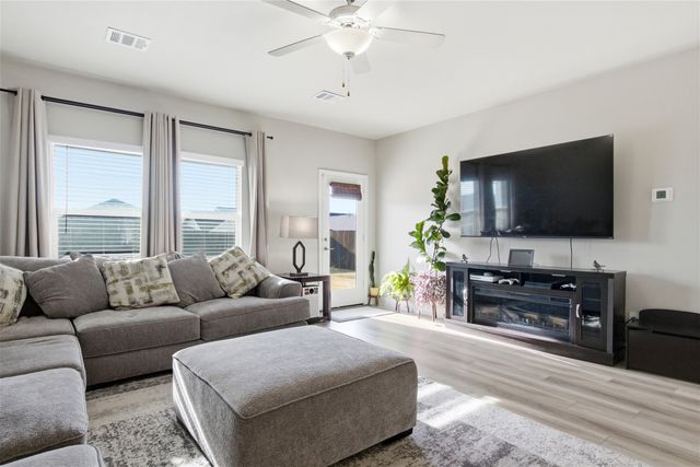 2351 Aspen Hill Drive, Forney, TX 75126