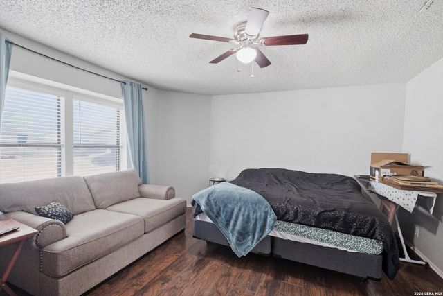 13203 WOOD CLIMB ST, San Antonio, TX 78233