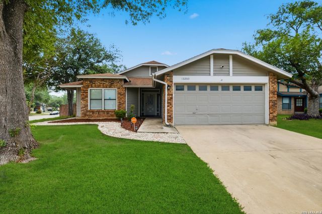 13203 WOOD CLIMB ST, San Antonio, TX 78233
