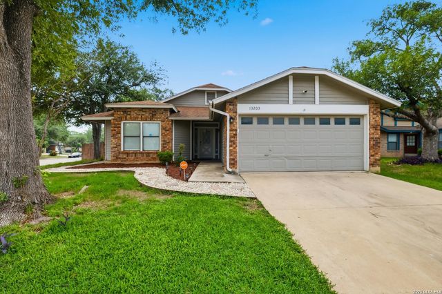 13203 WOOD CLIMB ST, San Antonio, TX 78233