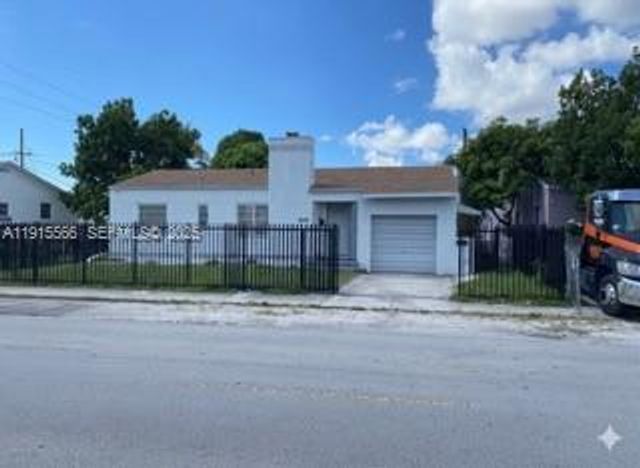 808 NW 75th St, Miami, FL 33150