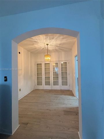 808 NW 75th St, Miami, FL 33150