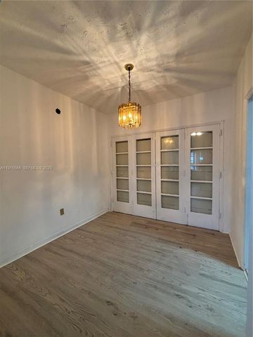 808 NW 75th St, Miami, FL 33150