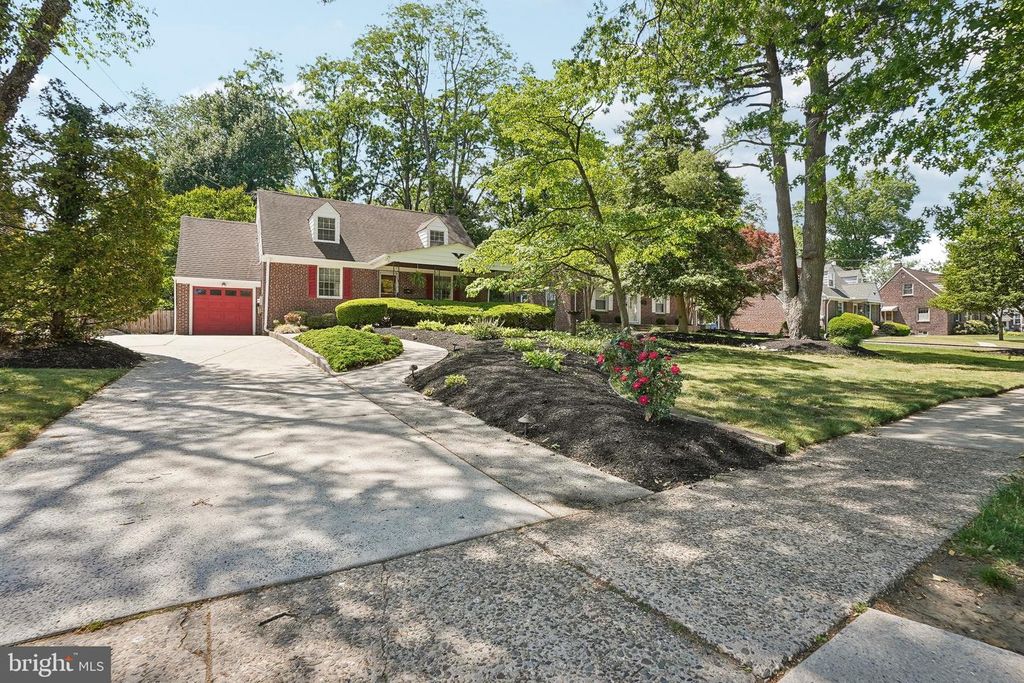 146 EDISON AVE, Cherry Hill, NJ 08002