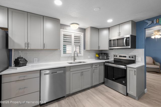 3336 Gulfview Drive, Hernando Beach, FL 34607