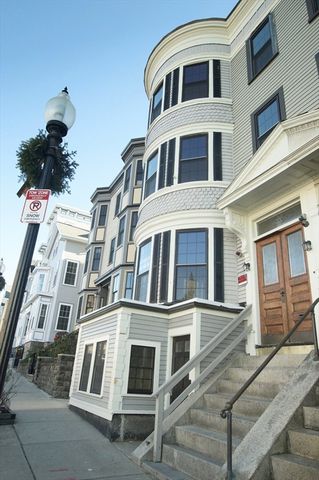 501 E Broadway 2, Boston, MA 02127