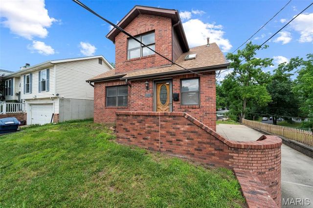 9715 Big Bend Boulevard, St Louis, MO 63122