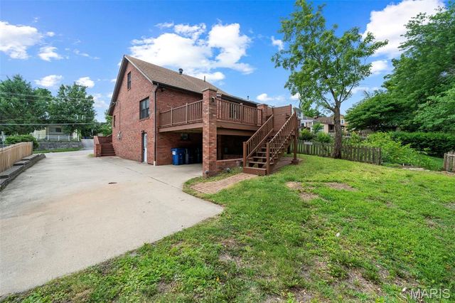 9715 Big Bend Boulevard, St Louis, MO 63122