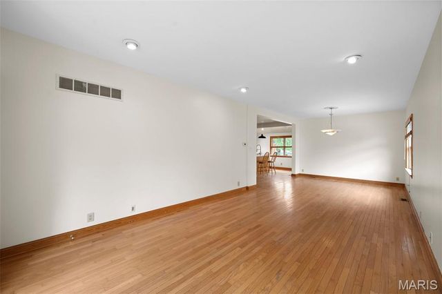 9715 Big Bend Boulevard, St Louis, MO 63122