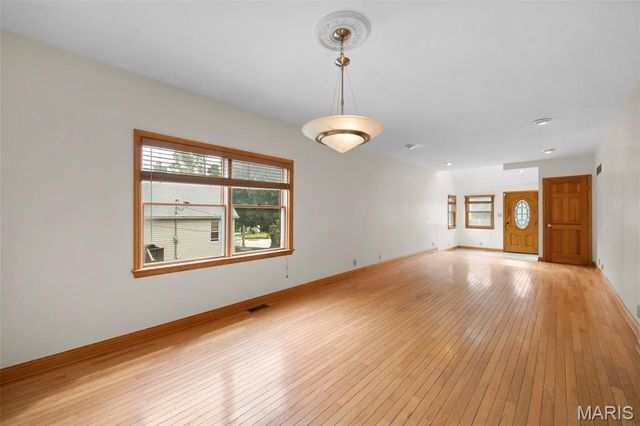 9715 Big Bend Boulevard, St Louis, MO 63122