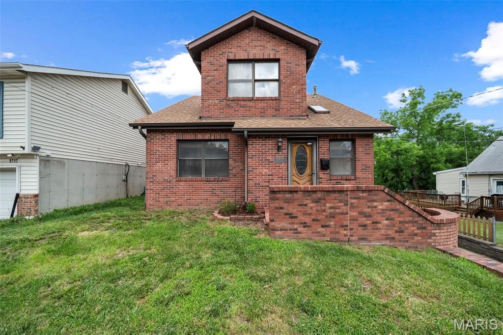 9715 Big Bend Boulevard, St Louis, MO 63122
