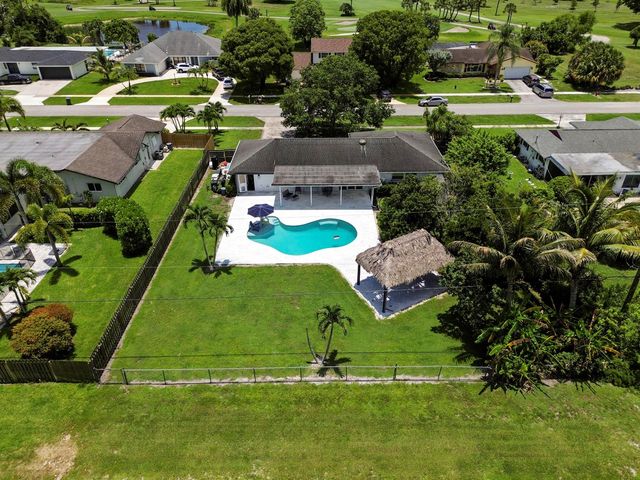 7635 Oakmont Drive, Lake Worth, FL 33467