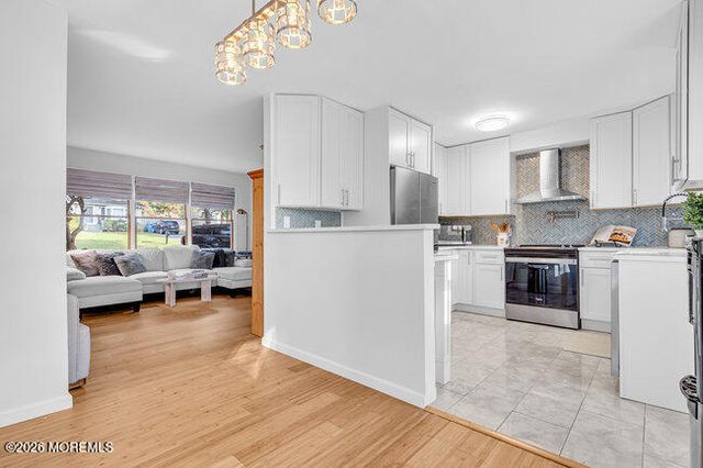 58 Flipper Avenue, Manahawkin, NJ 08050