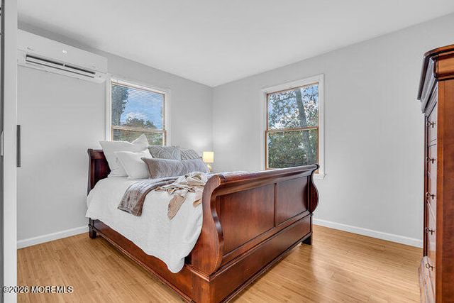 58 Flipper Avenue, Manahawkin, NJ 08050