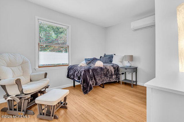 58 Flipper Avenue, Manahawkin, NJ 08050